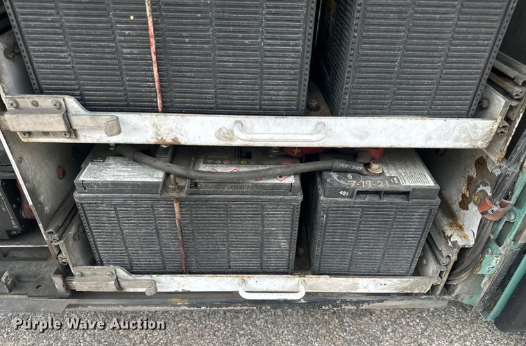 image for item EH6774 2006 Gillig G29B102N4 transit bus