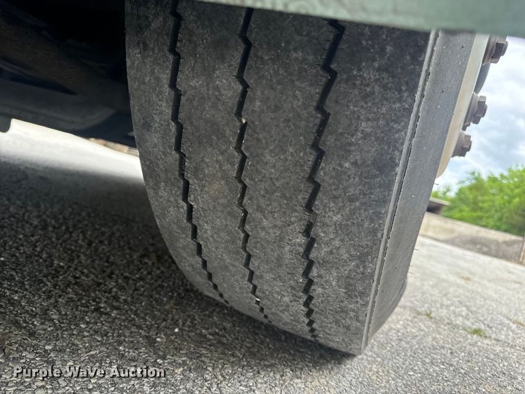 image for item EH6774 2006 Gillig G29B102N4 transit bus