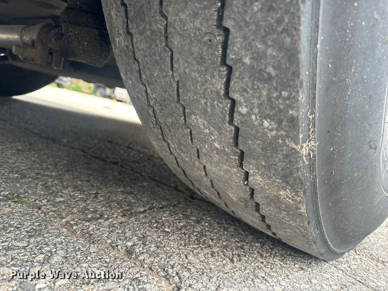 image for item EH6774 2006 Gillig G29B102N4 transit bus