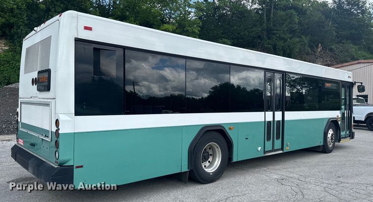 image for item EH6775 2006 Gillig G29B102N4 transit bus