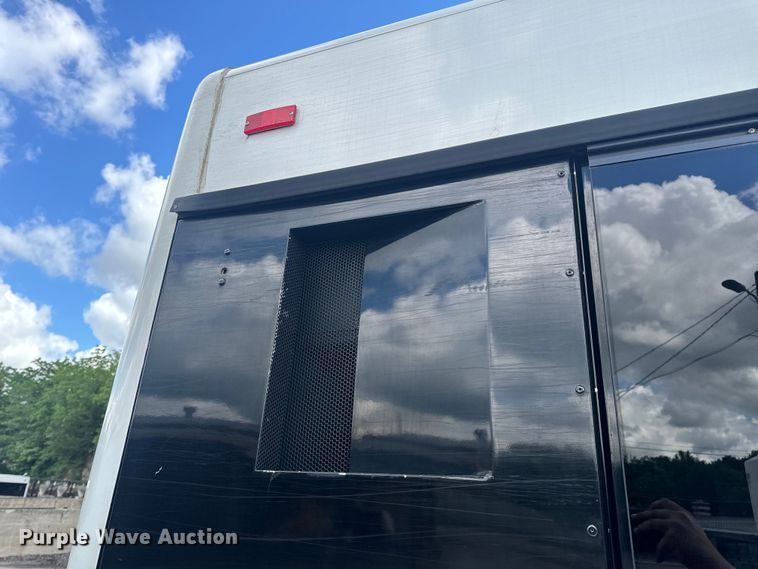 image for item EH6775 2006 Gillig G29B102N4 transit bus