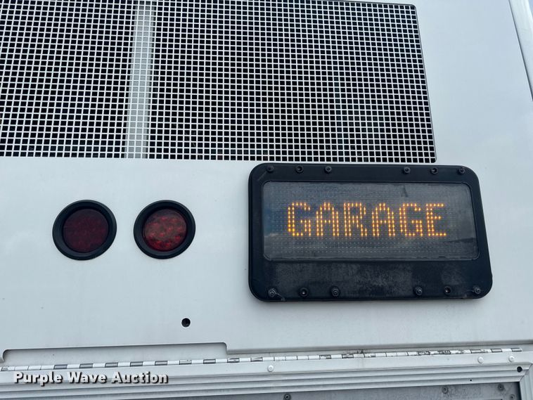 image for item EH6775 2006 Gillig G29B102N4 transit bus