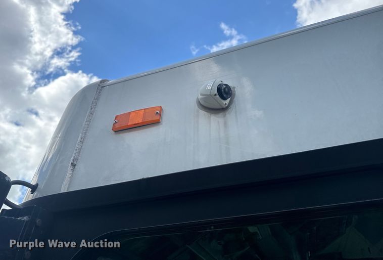 image for item EH6775 2006 Gillig G29B102N4 transit bus