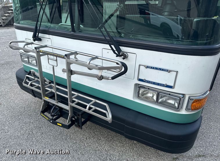 image for item EH6775 2006 Gillig G29B102N4 transit bus