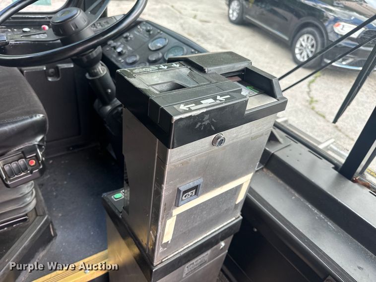 image for item EH6775 2006 Gillig G29B102N4 transit bus