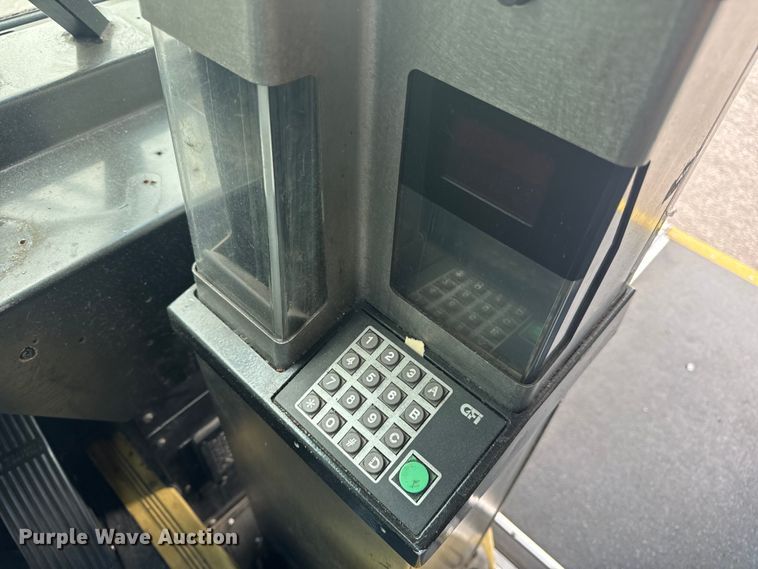 image for item EH6775 2006 Gillig G29B102N4 transit bus