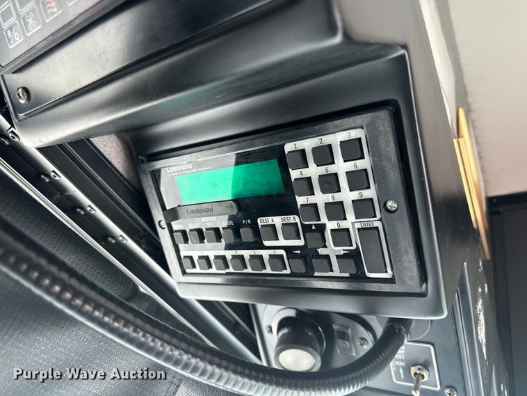 image for item EH6775 2006 Gillig G29B102N4 transit bus