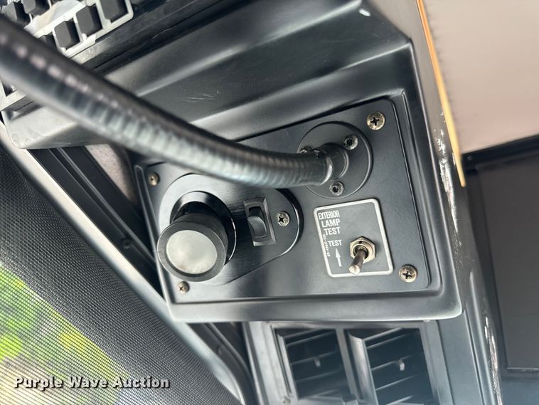 image for item EH6775 2006 Gillig G29B102N4 transit bus