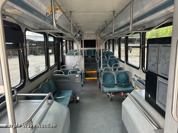 image for item EH6775 2006 Gillig G29B102N4 transit bus