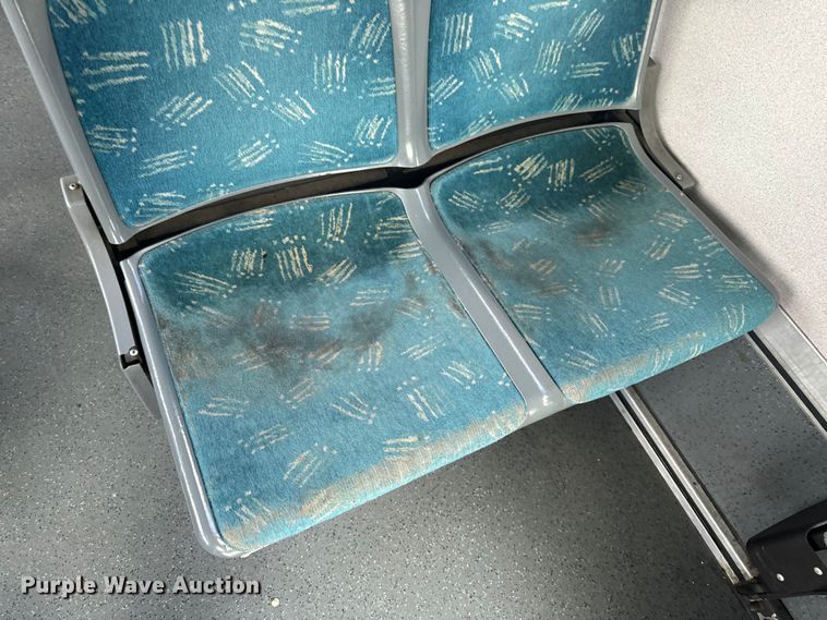 image for item EH6775 2006 Gillig G29B102N4 transit bus