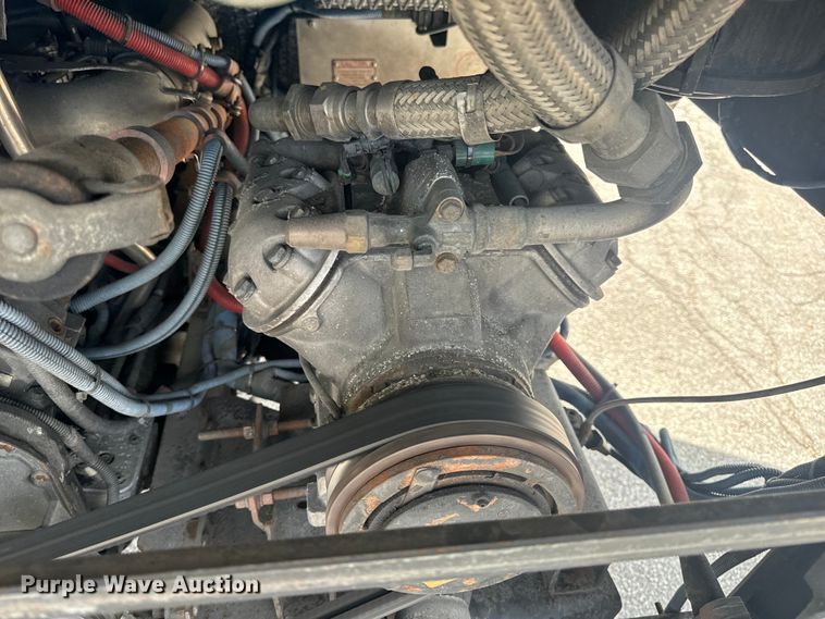 image for item EH6775 2006 Gillig G29B102N4 transit bus