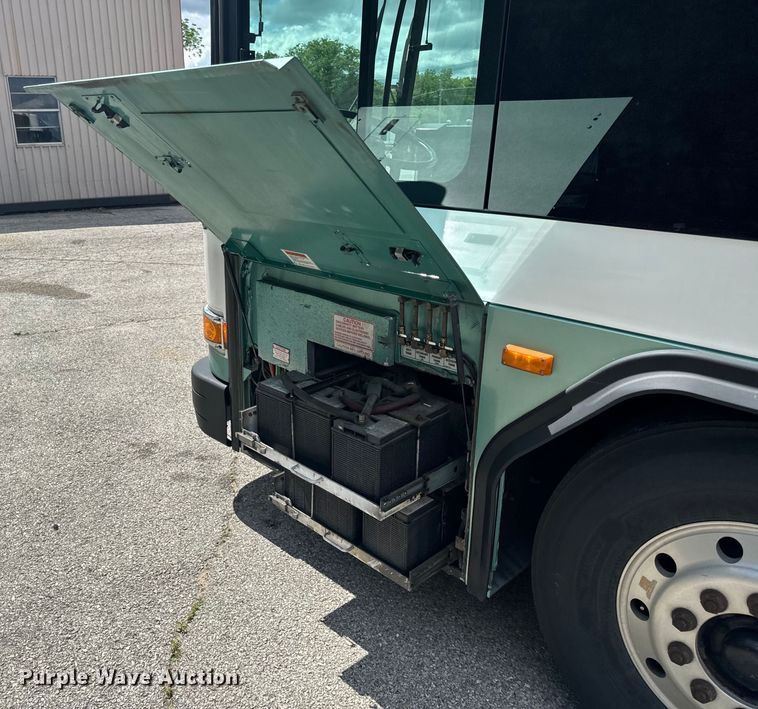 image for item EH6775 2006 Gillig G29B102N4 transit bus