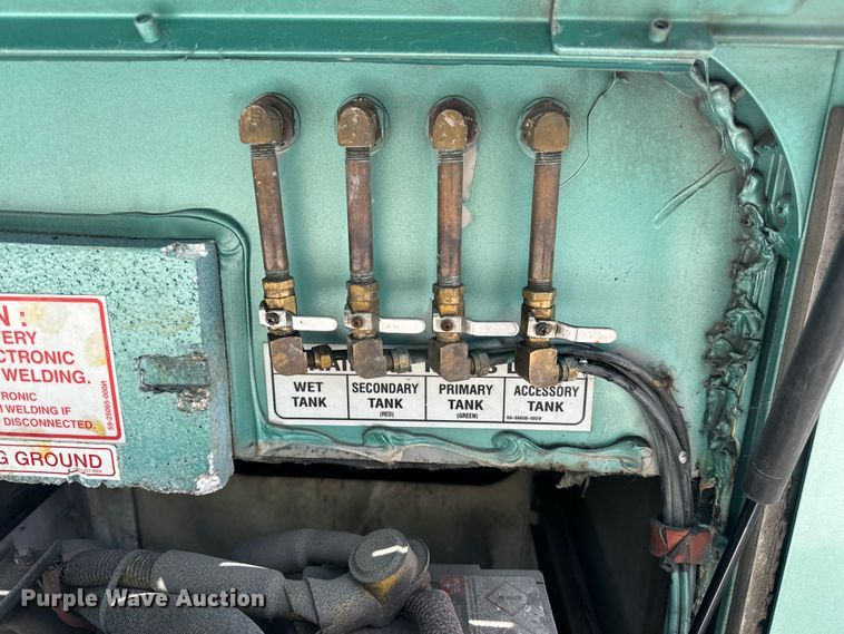 image for item EH6775 2006 Gillig G29B102N4 transit bus