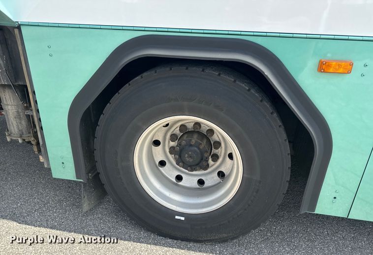 image for item EH6775 2006 Gillig G29B102N4 transit bus