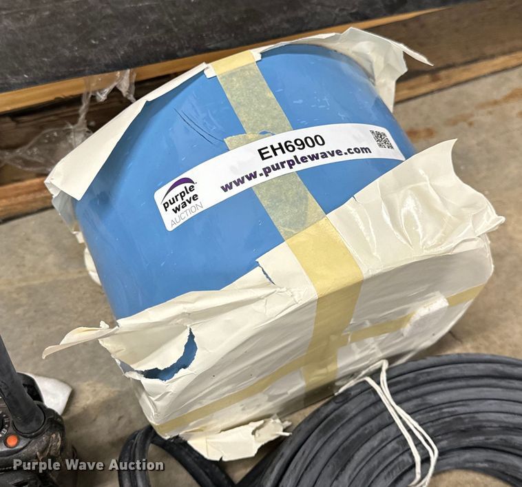 image for item EH6900 Electronics 