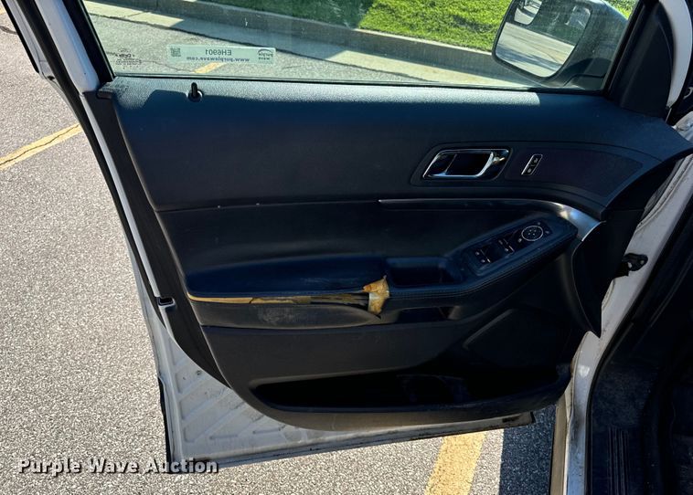 image for item EH6901 2013 Ford Explorer Police Interceptor  SUV