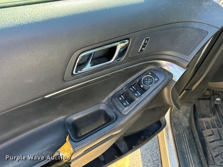 image for item EH6901 2013 Ford Explorer Police Interceptor  SUV