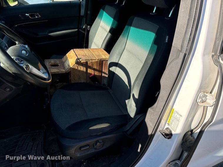 image for item EH6901 2013 Ford Explorer Police Interceptor  SUV