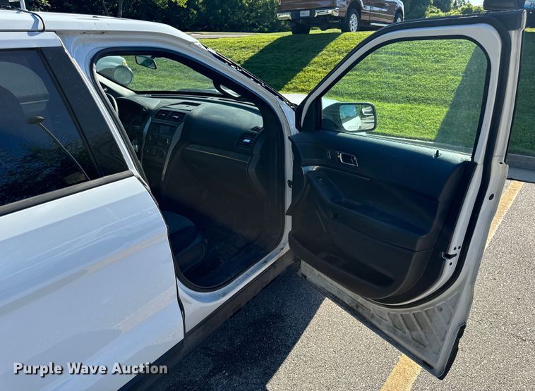 image for item EH6901 2013 Ford Explorer Police Interceptor  SUV