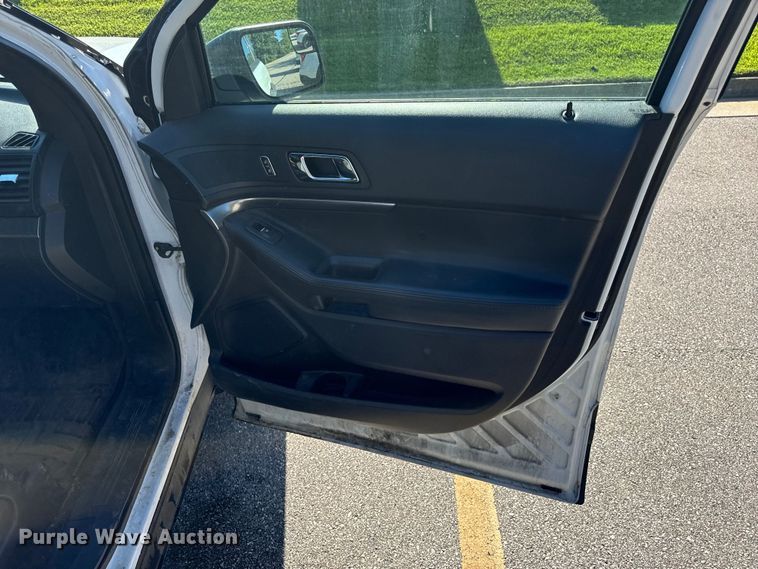 image for item EH6901 2013 Ford Explorer Police Interceptor  SUV