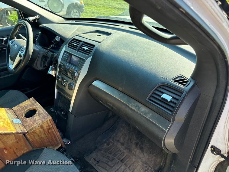 image for item EH6901 2013 Ford Explorer Police Interceptor  SUV