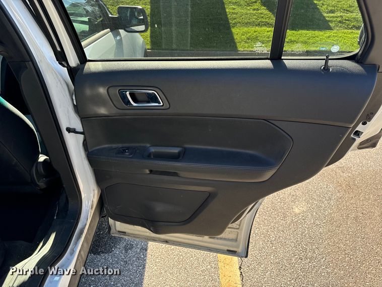 image for item EH6901 2013 Ford Explorer Police Interceptor  SUV