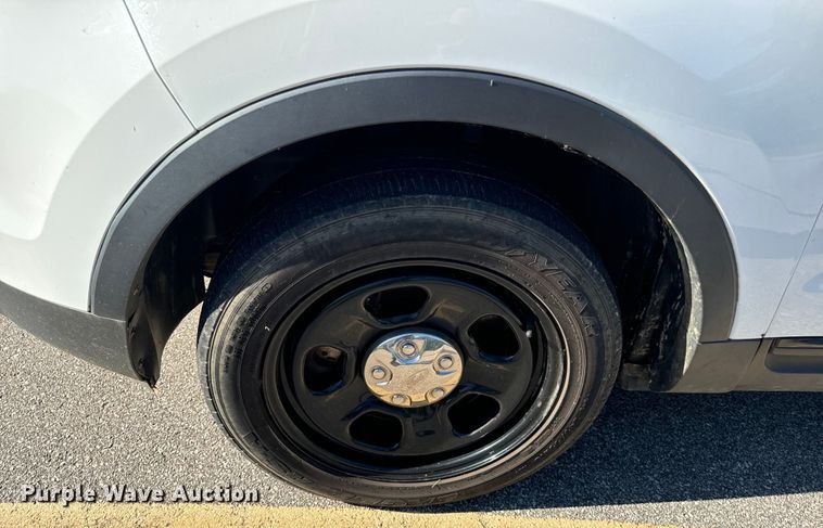 image for item EH6901 2013 Ford Explorer Police Interceptor  SUV