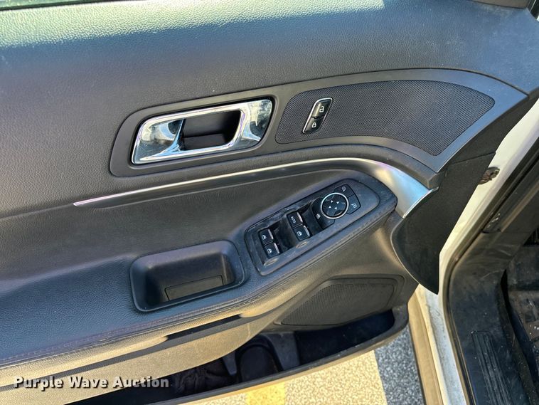 image for item EH6902 2013 Ford Explorer Police Interceptor  SUV