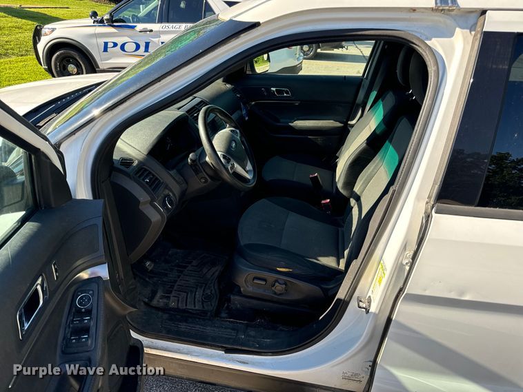 image for item EH6902 2013 Ford Explorer Police Interceptor  SUV