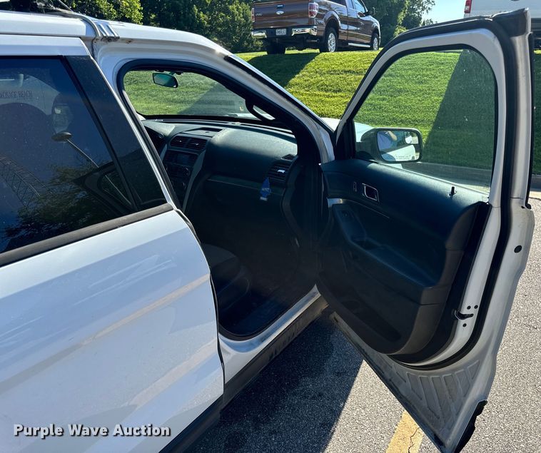 image for item EH6902 2013 Ford Explorer Police Interceptor  SUV