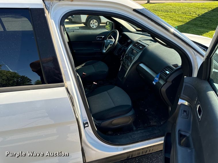 image for item EH6902 2013 Ford Explorer Police Interceptor  SUV