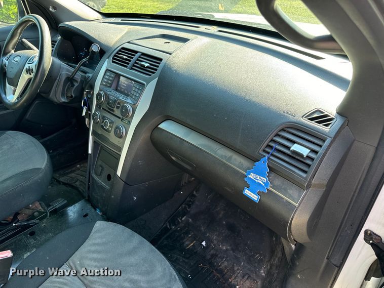 image for item EH6902 2013 Ford Explorer Police Interceptor  SUV