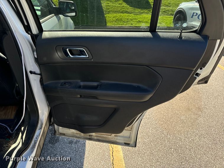 image for item EH6902 2013 Ford Explorer Police Interceptor  SUV