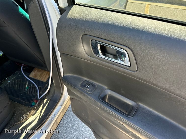 image for item EH6902 2013 Ford Explorer Police Interceptor  SUV