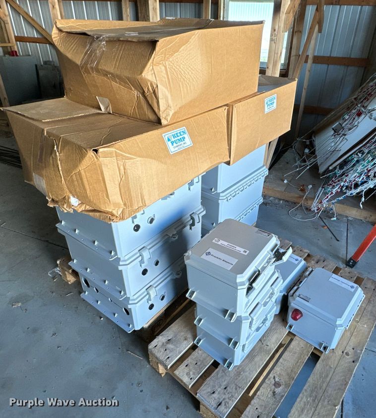 image for item EH6904 Control panels