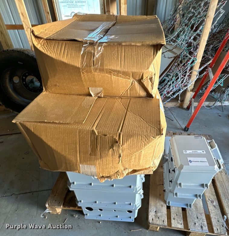 image for item EH6904 Control panels