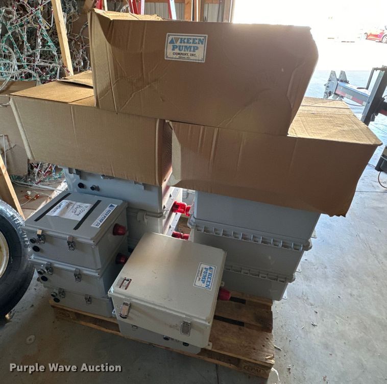 image for item EH6904 Control panels