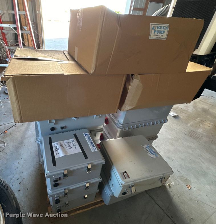 image for item EH6904 Control panels