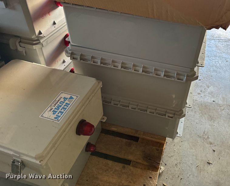 image for item EH6904 Control panels