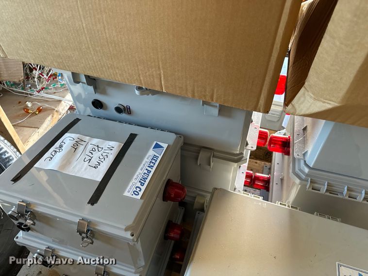 image for item EH6904 Control panels