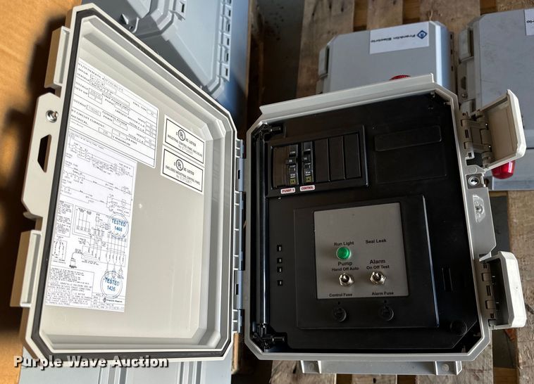 image for item EH6904 Control panels