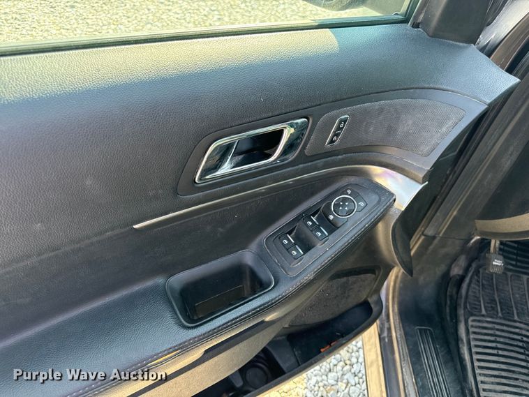 image for item EH6916 2016 Ford Explorer Police Interceptor  SUV