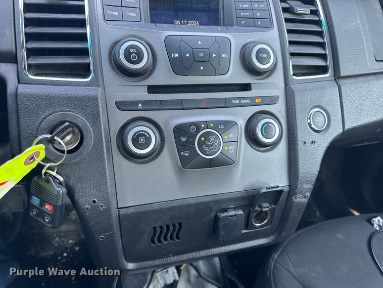 image for item EH6917 2017 Ford Taurus Police Interceptor  