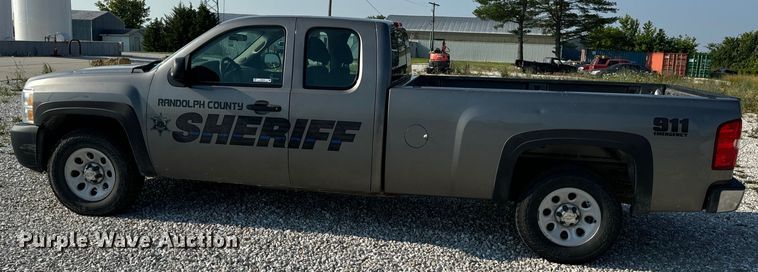 image for item EH6919 2013 Chevrolet  Silverado 1500 Ext. Cab pickup truck