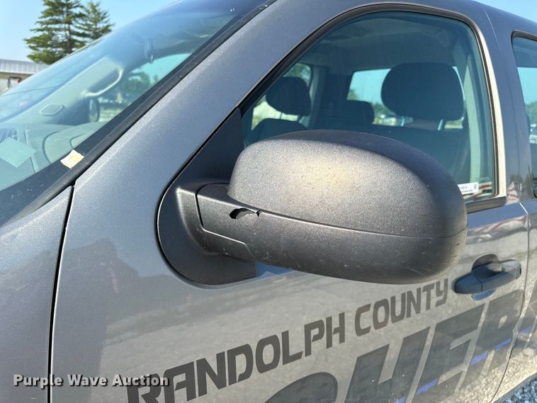 image for item EH6919 2013 Chevrolet  Silverado 1500 Ext. Cab pickup truck