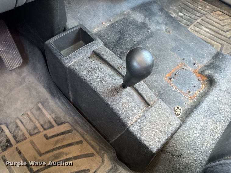 image for item EH6919 2013 Chevrolet  Silverado 1500 Ext. Cab pickup truck