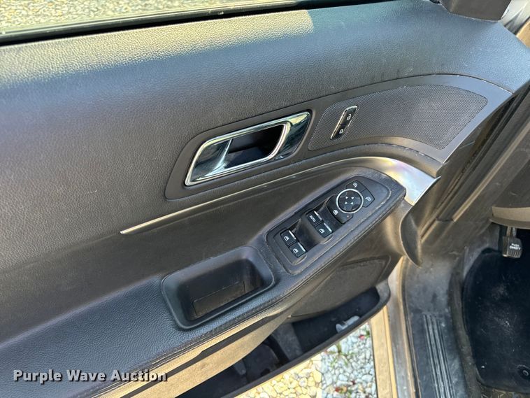 image for item EH6920 2013 Ford Explorer Police Interceptor  SUV