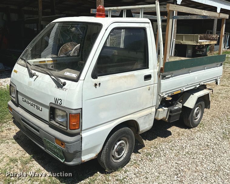 image for item EH6935 Daihatsu HiJet mini truck