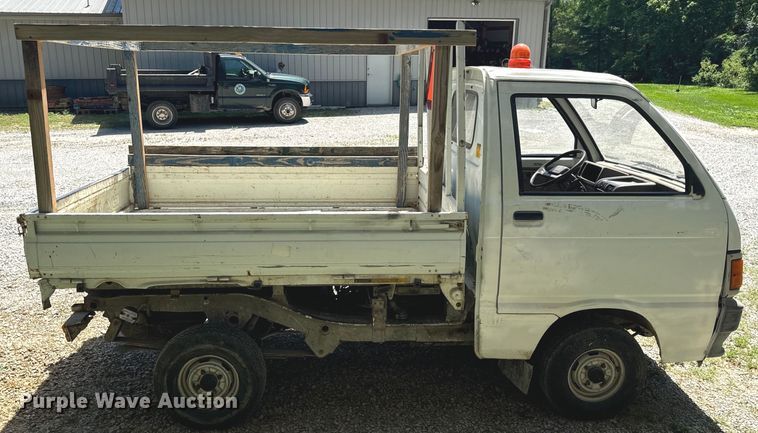 image for item EH6935 Daihatsu HiJet mini truck