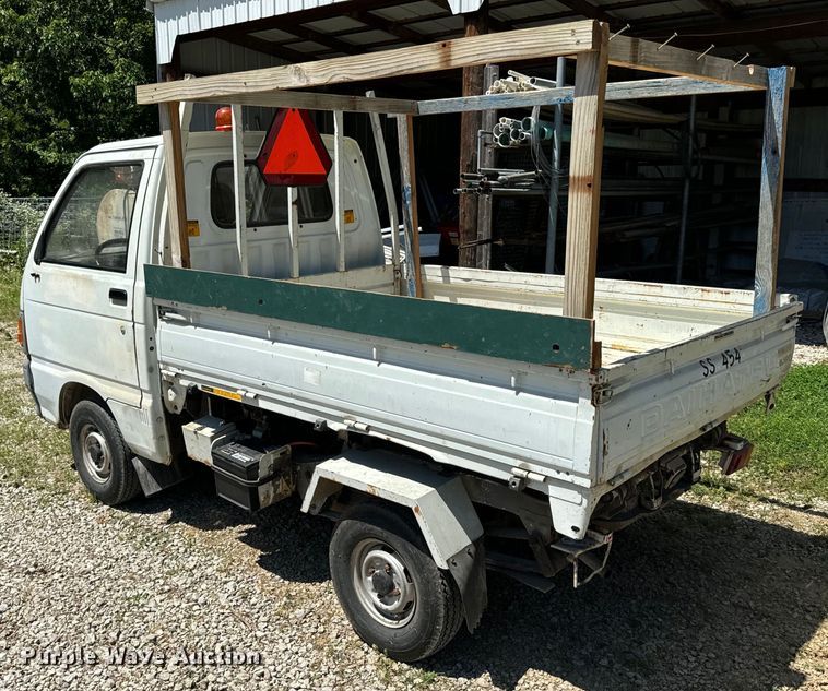 image for item EH6935 Daihatsu HiJet mini truck